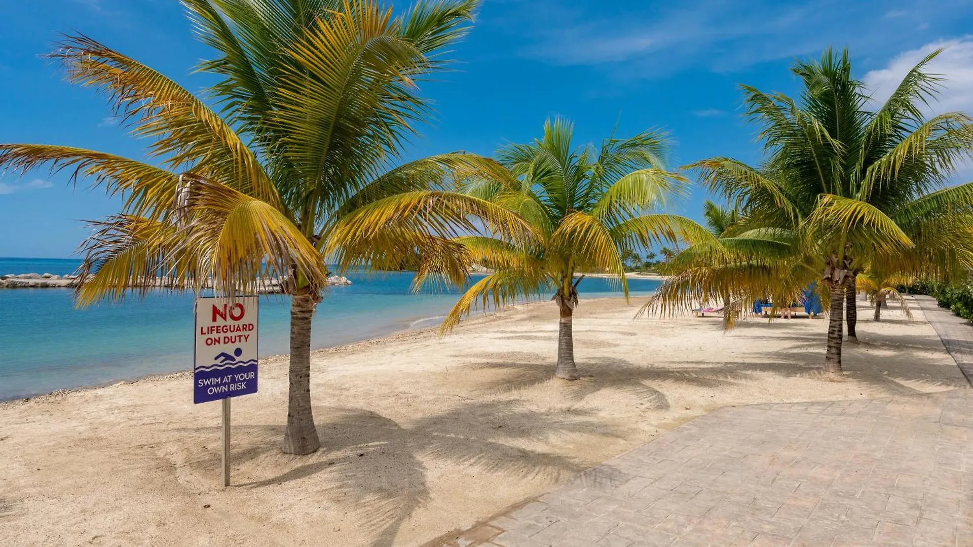 Destiny ~ Marina Villa Saint Annʼs Bay Jamaïque